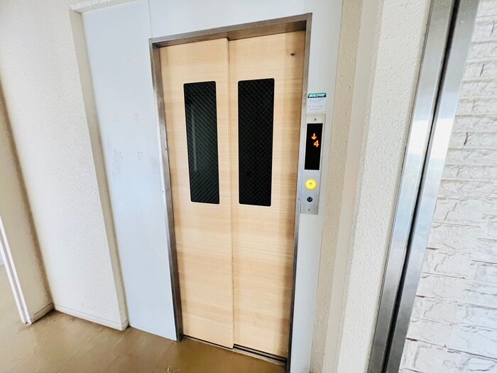 物件外観写真6　(建物設備)