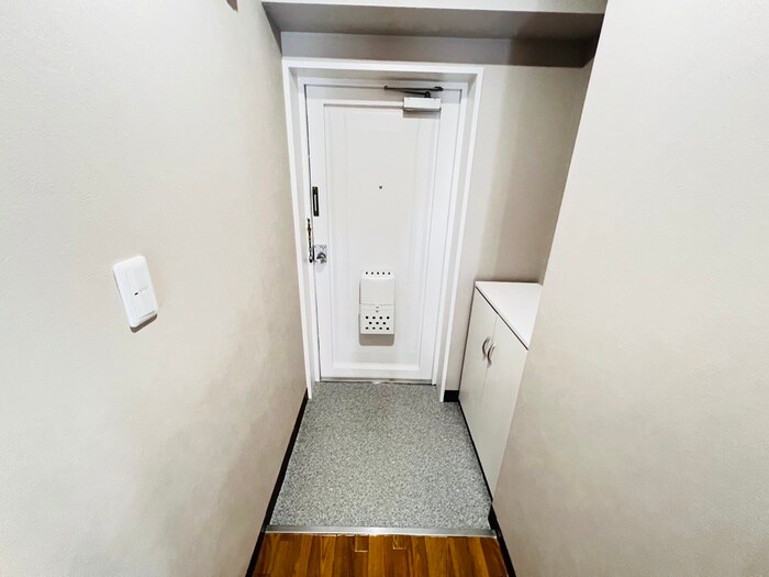 物件内観写真15　(玄関)