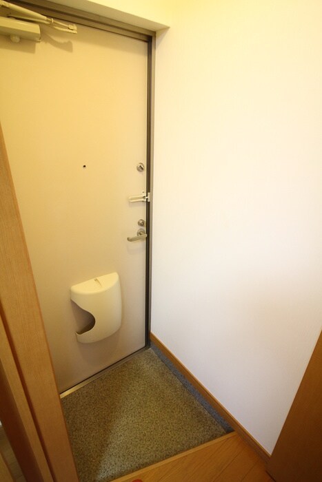 物件内観写真19　(玄関)