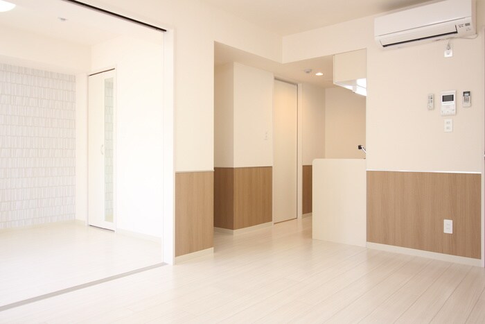 物件内観写真9　(居室)