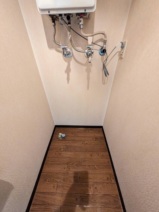 物件内観写真13　(洗濯機置場)