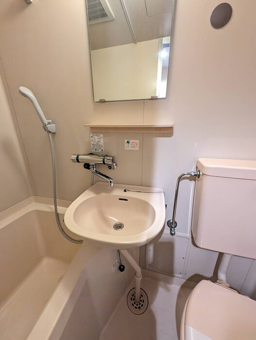 物件内観写真15　(洗面)