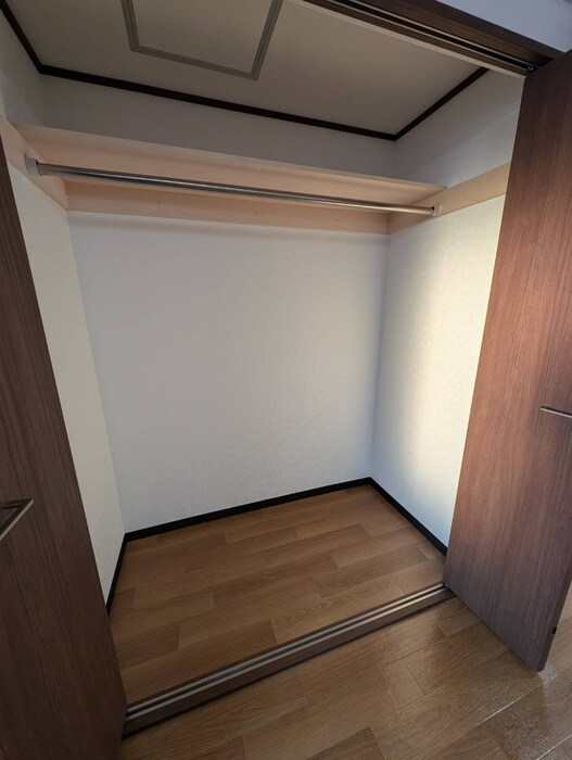 物件内観写真18　(収納)