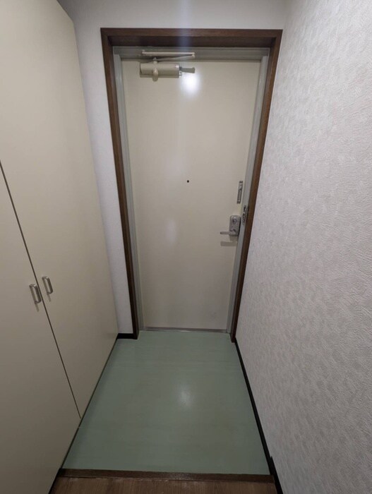 物件内観写真22　(玄関)