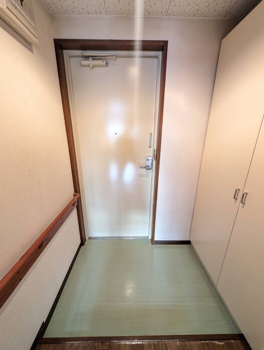物件内観写真22　(玄関)