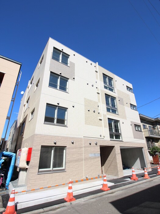 物件外観写真1　(外観写真)