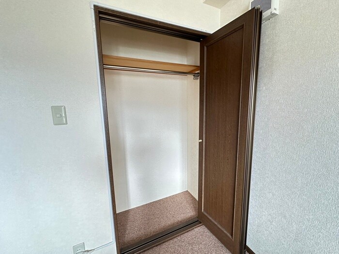 物件内観写真18　(収納)
