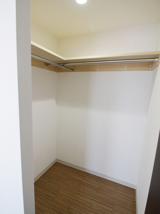 物件内観写真15　(収納)