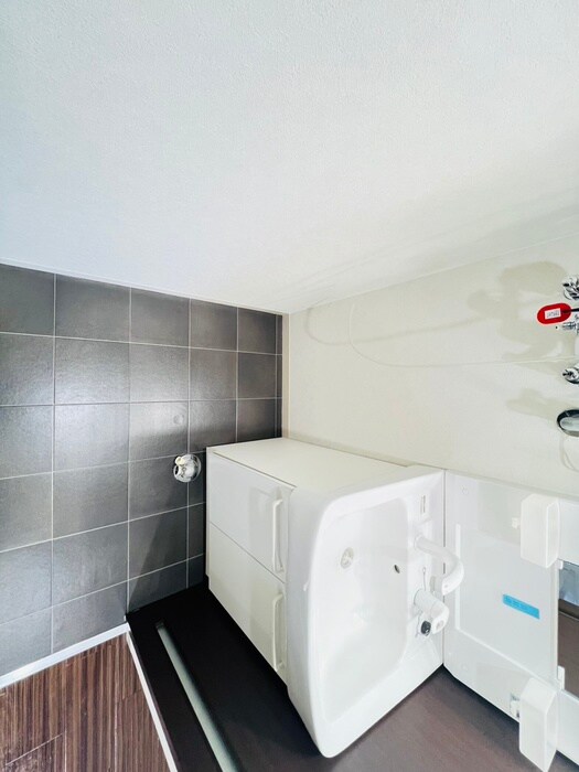 物件内観写真19　(洗濯機置場)