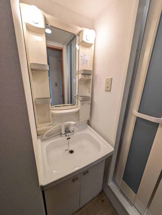 物件内観写真12　(洗面)