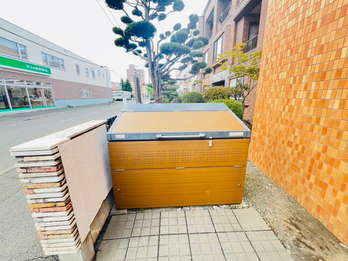 物件外観写真3　(建物設備)