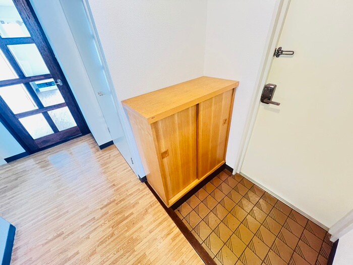 物件内観写真18　(靴箱)