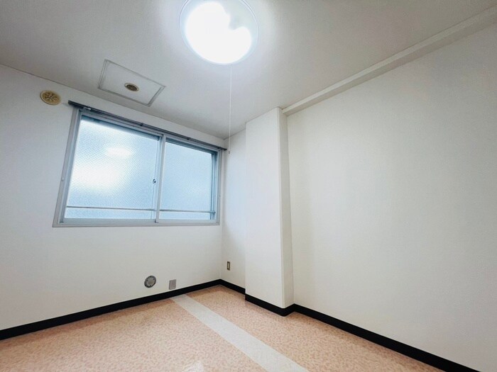 物件内観写真22　(居室)