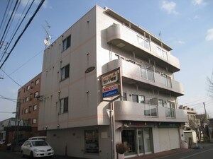コスモ館外観写真