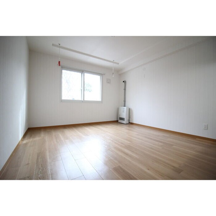 物件内観写真6　(居室)