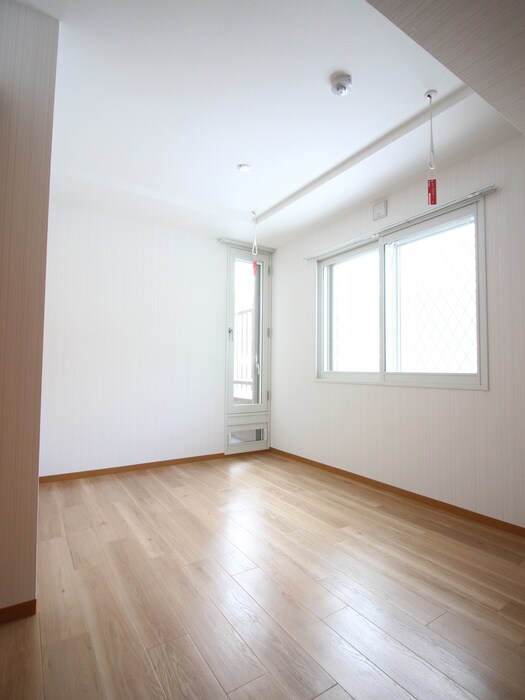 物件内観写真19　(居室)