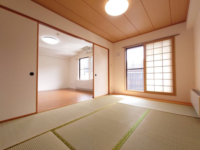 物件内観写真10　(居室)