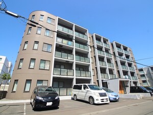 プレシャス福住外観写真