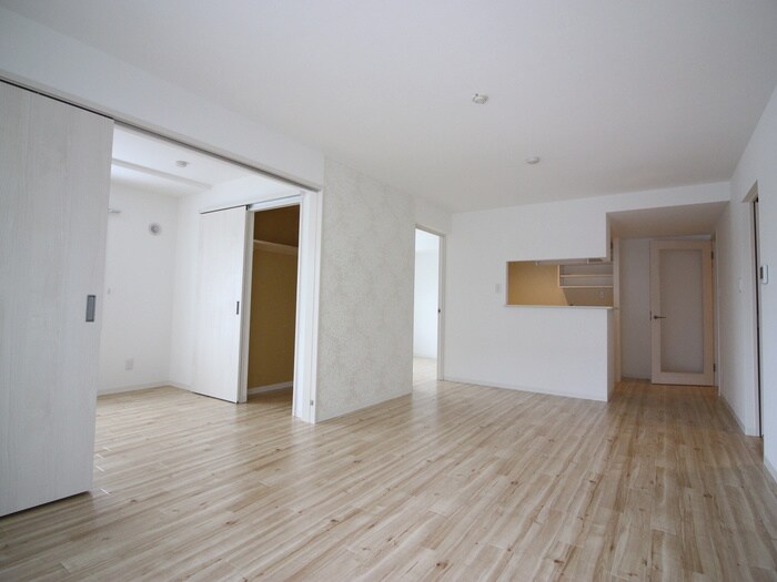 物件内観写真9　(居室)