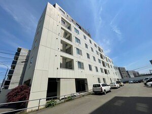 ヴァンガードマンション外観写真