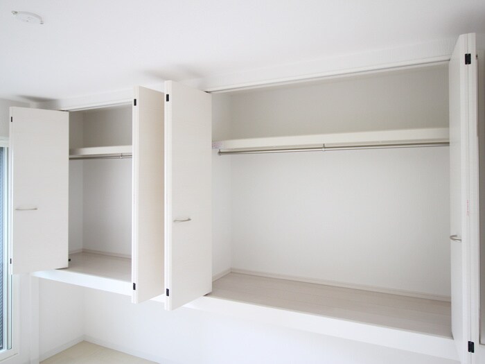 物件内観写真12　(収納)