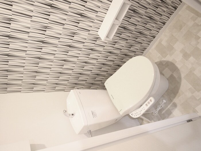 物件内観写真15　(トイレ)