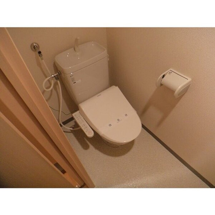 物件内観写真14　(トイレ)