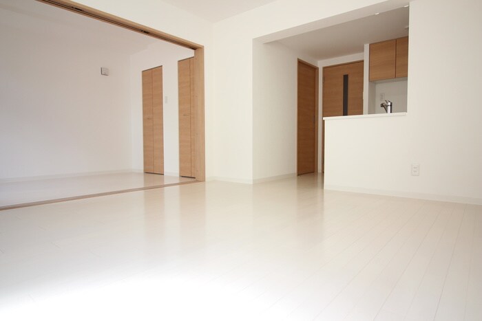 物件内観写真8　(居室)