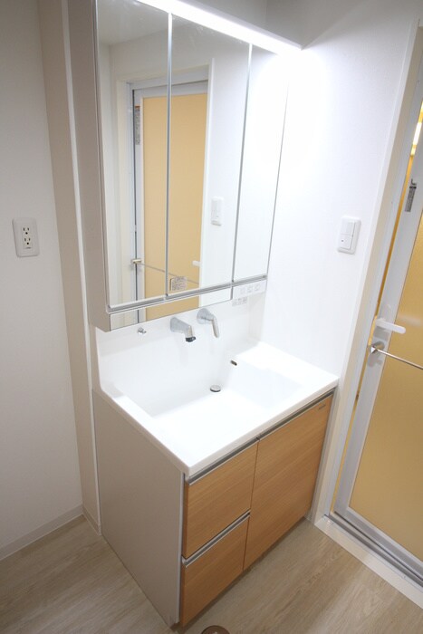 物件内観写真13　(洗面)