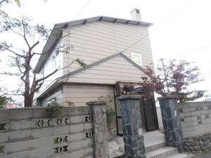 月寒中央通２－２－８貸家Ａ棟外観写真
