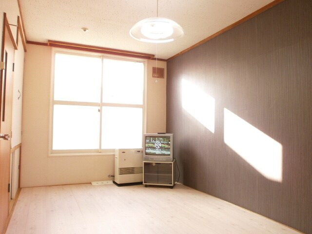 物件内観写真3　(居室)