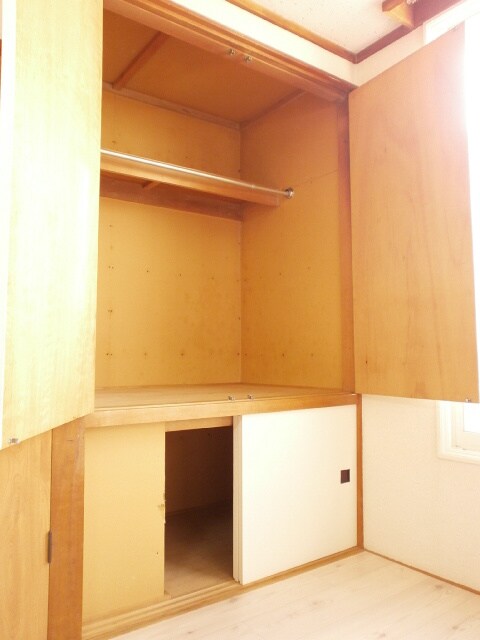 物件内観写真5　(収納)