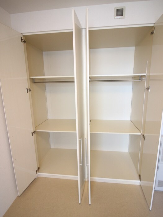 物件内観写真11　(収納)