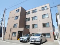 グランドサクセス澄川の外観写真