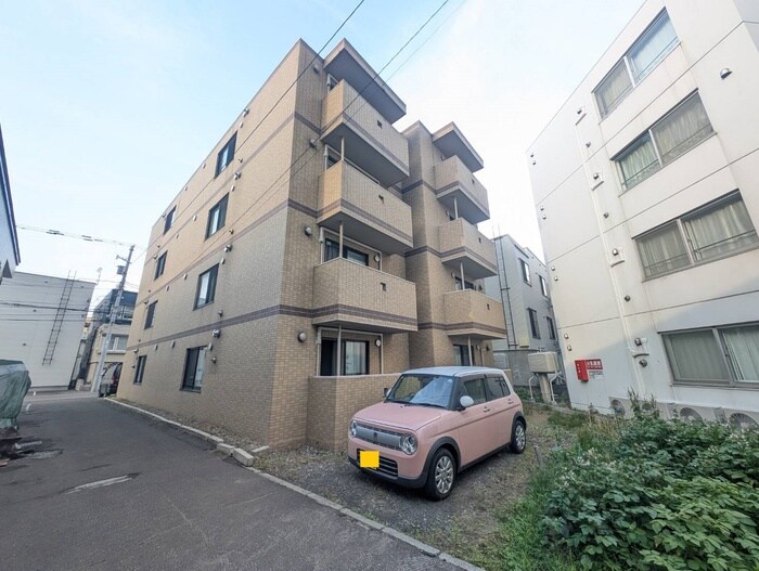 物件外観写真1　(外観写真)