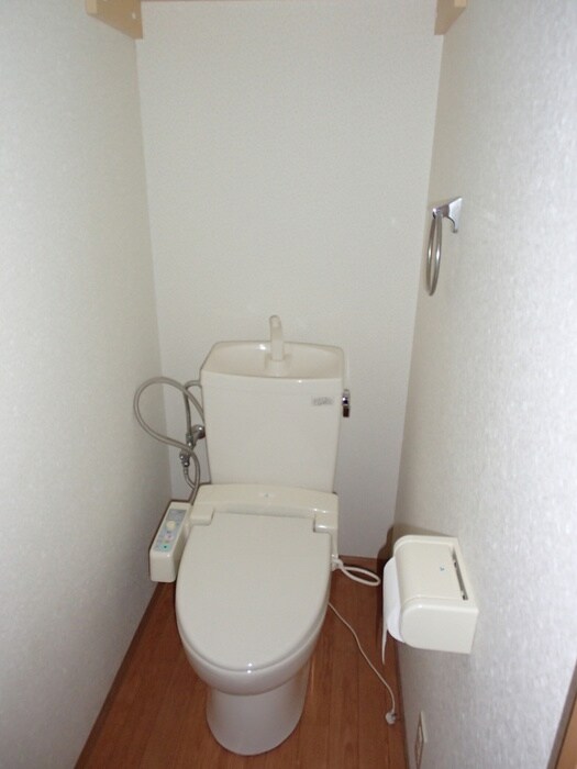 物件内観写真16　(トイレ)