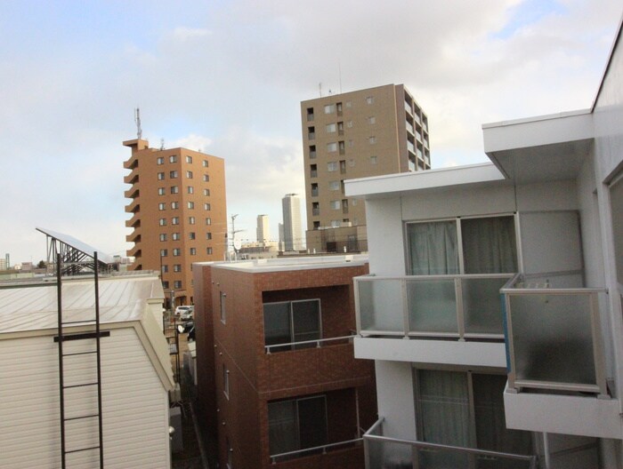 物件内観写真22　(室内からの展望)