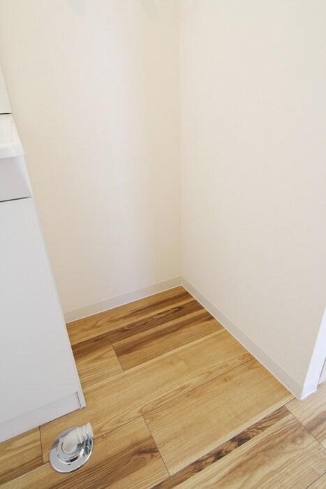 物件内観写真21　(洗濯機置場)