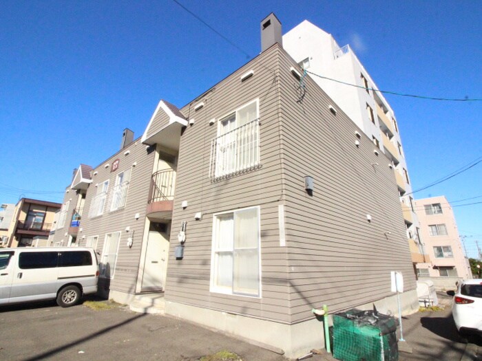 物件外観写真1　(外観写真)