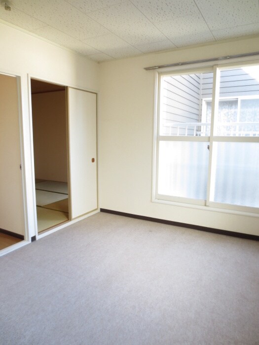 物件内観写真11　(居室)
