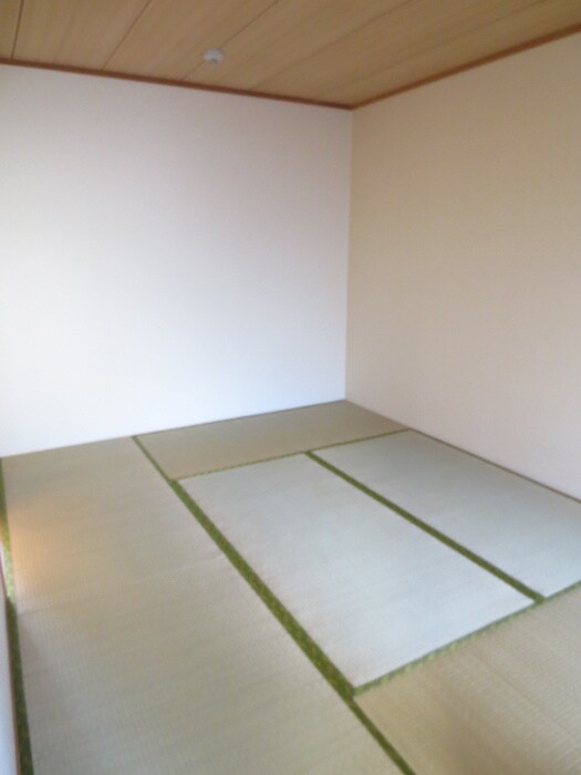 物件内観写真14　(居室)