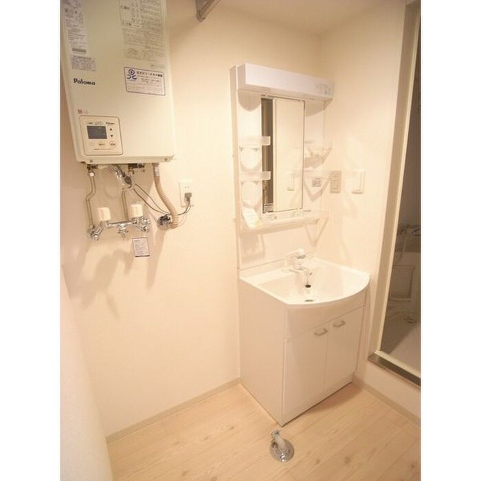 物件内観写真13　(洗面)