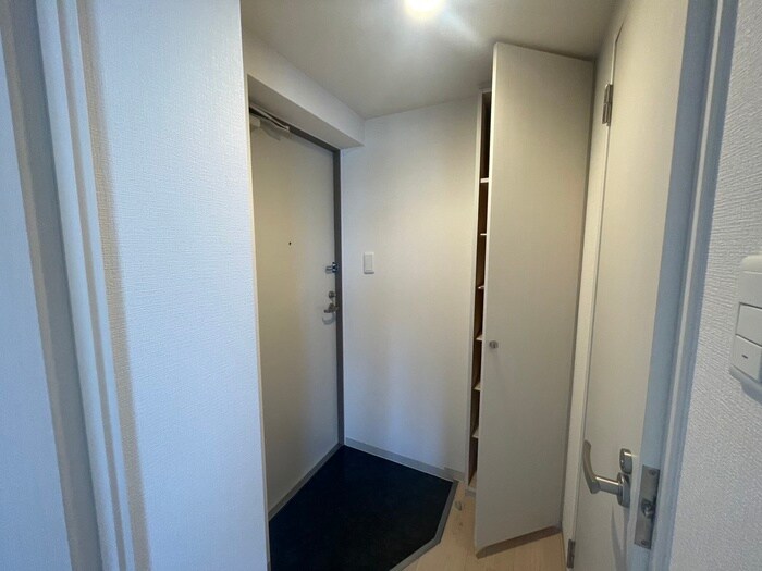 物件内観写真22　(玄関)