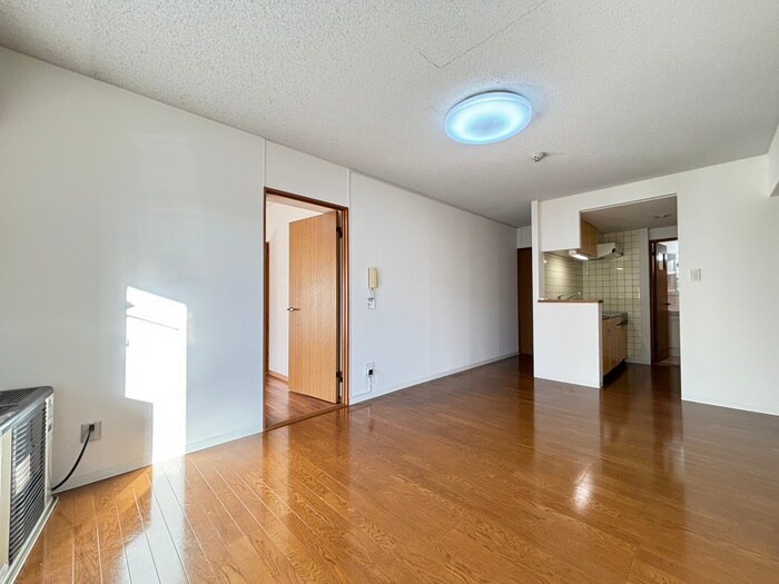 物件内観写真4　(居室)