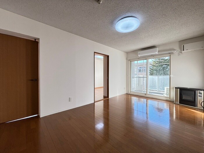 物件内観写真6　(居室)