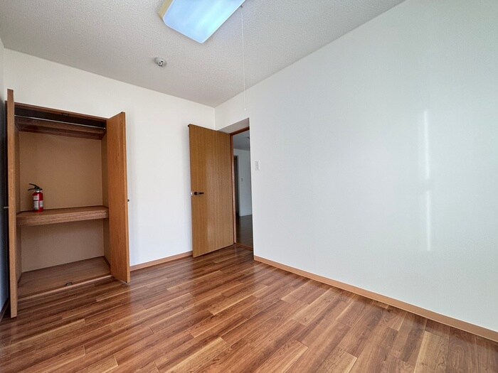 物件内観写真8　(居室)