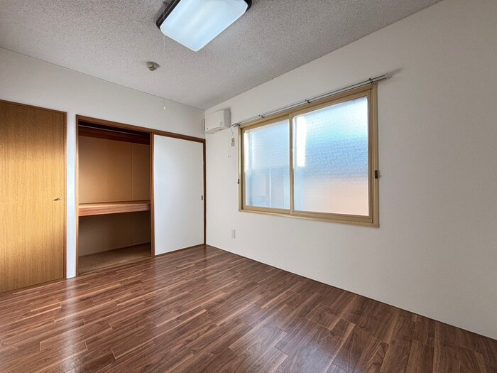 物件内観写真10　(居室)
