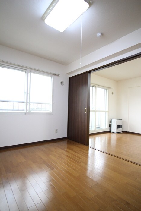 物件内観写真10　(居室)