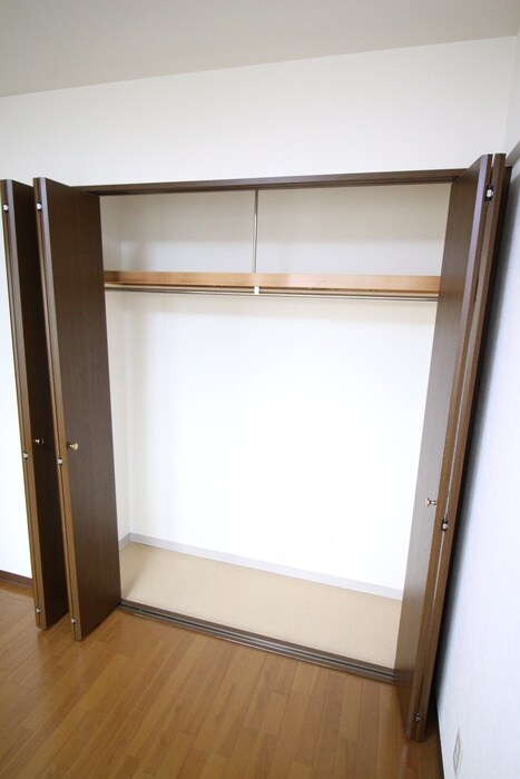物件内観写真11　(収納)