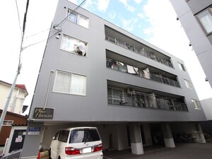モア平岸外観写真